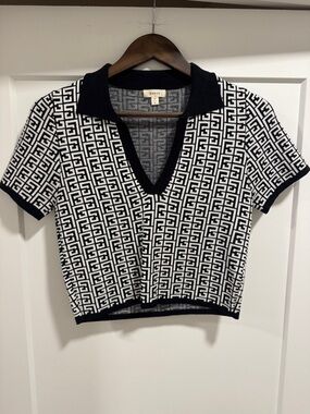 Debut Black & White Geometric Knit Polo Crop Top